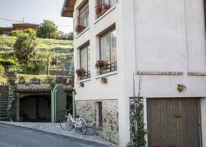 Bed & Breakfast Lambroriver 3*